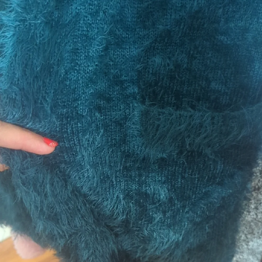 Chelsea & Theodore Blue Cardigan Sweater with Luxurious Texture - Picture 2 of 3